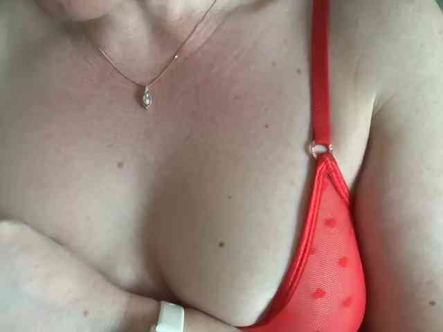 REDHEADROSIE webcam
