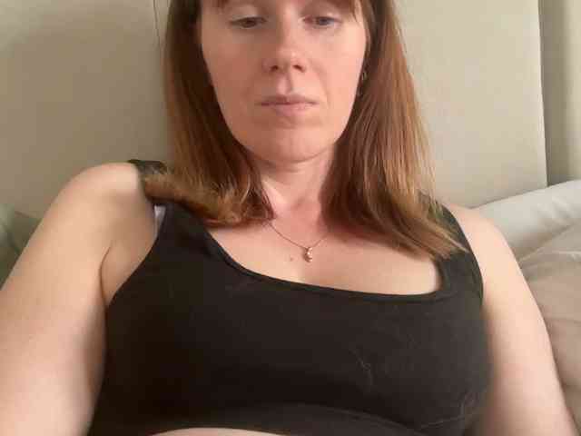 REDHEADROSIE webcam