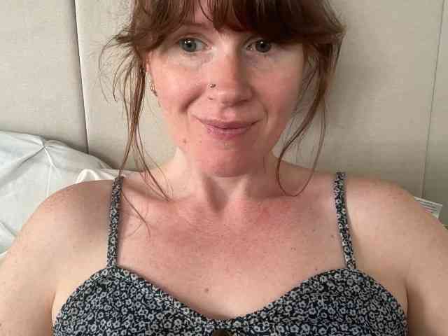 REDHEADROSIE REDHEADROSIE