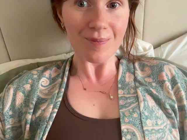 REDHEADROSIE webcam