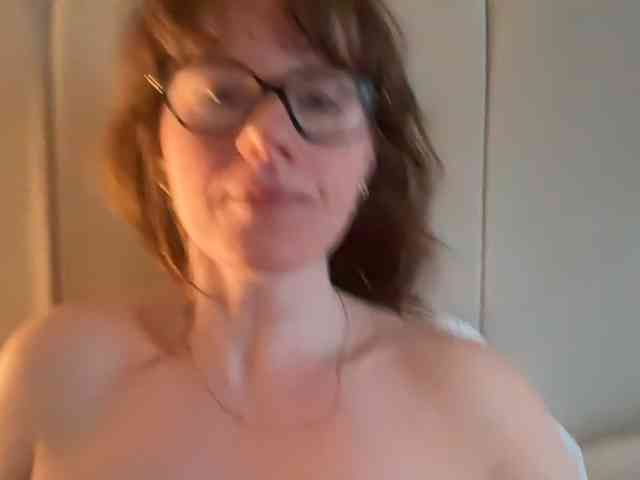 REDHEADROSIE webcam