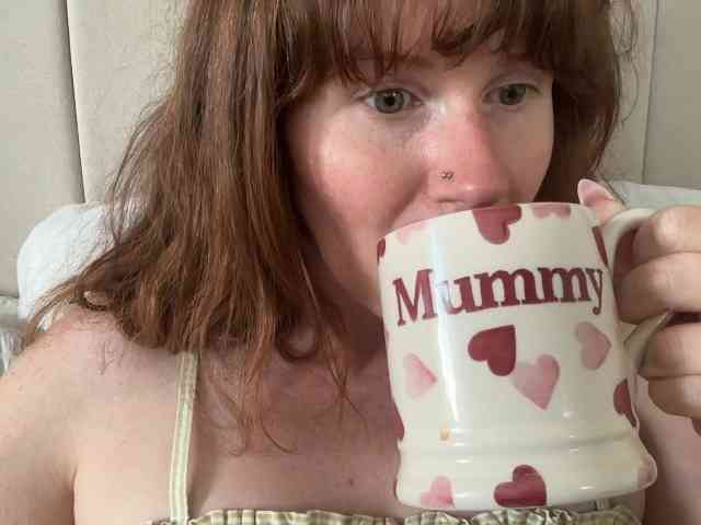 REDHEADROSIE webcam