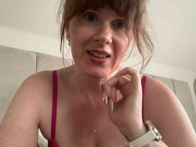 REDHEADROSIE