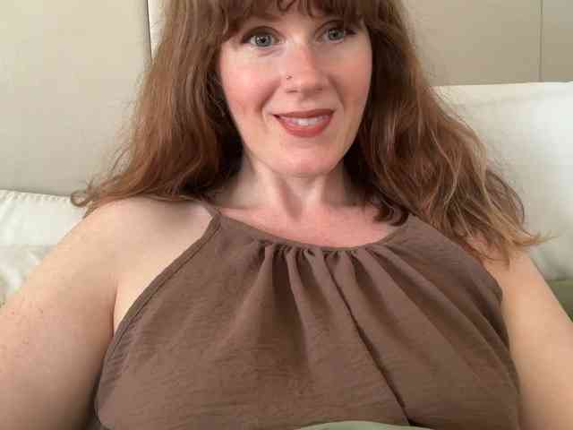 REDHEADROSIE webcam