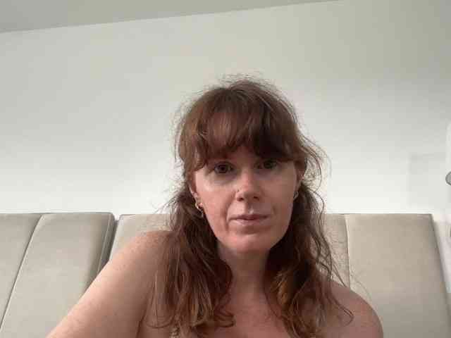 REDHEADROSIE webcam