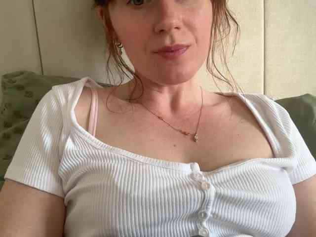 REDHEADROSIE