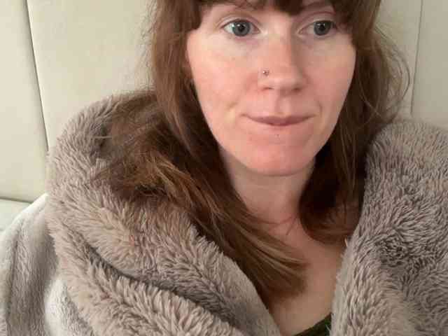 REDHEADROSIE webcam