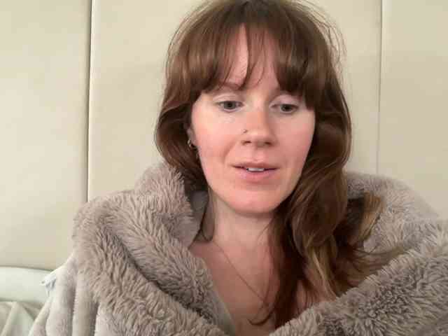 REDHEADROSIE webcam