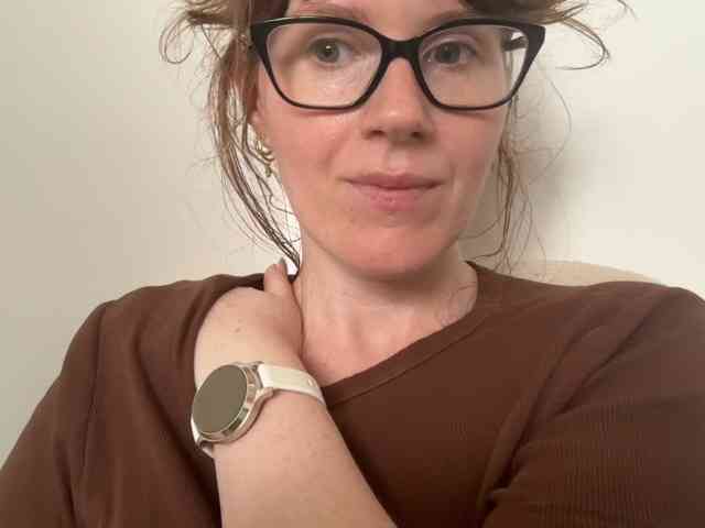 REDHEADROSIE webcam