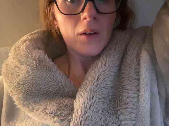 REDHEADROSIE webcam