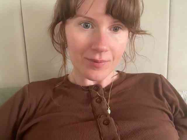 REDHEADROSIE webcam