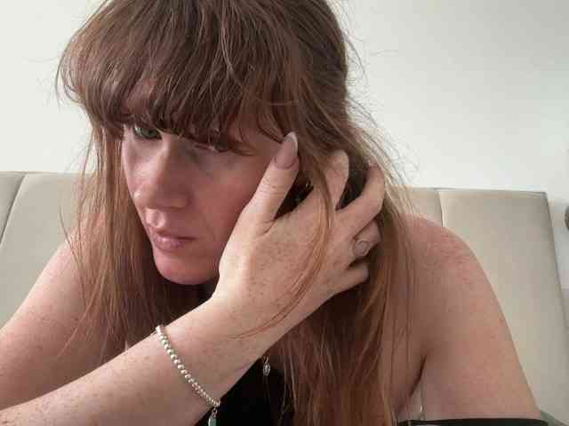 REDHEADROSIE webcam