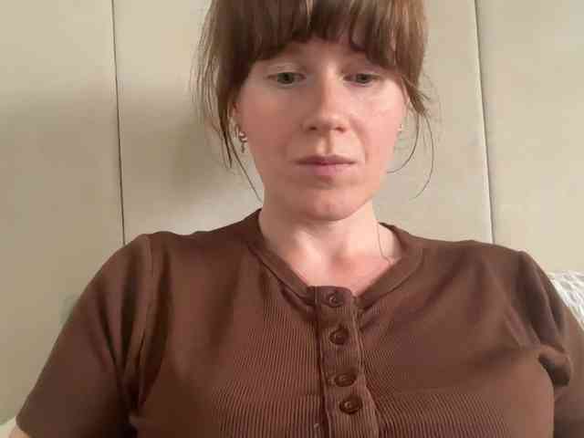 REDHEADROSIE webcam