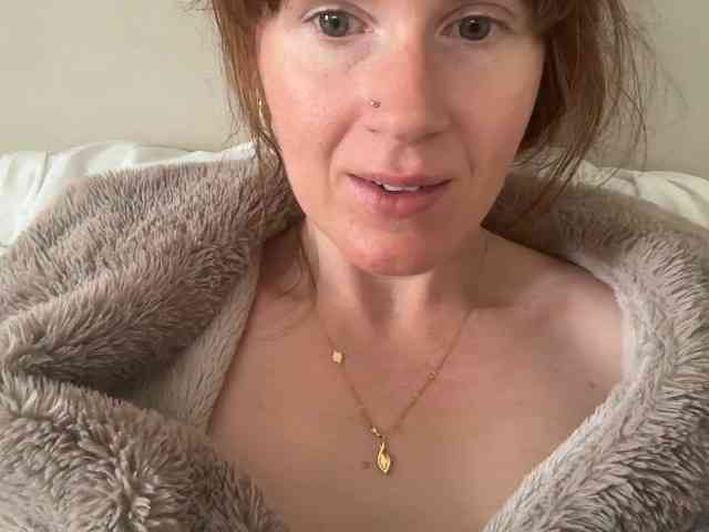 REDHEADROSIE webcam