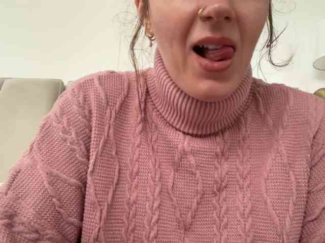 REDHEADROSIE