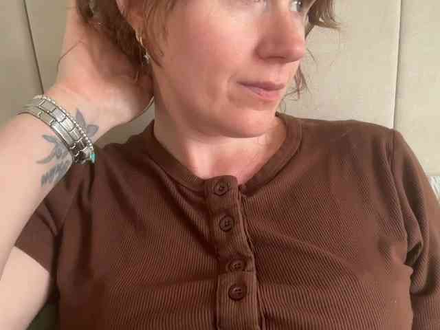 REDHEADROSIE webcam