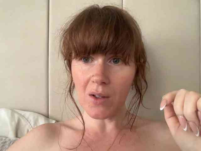 REDHEADROSIE webcam