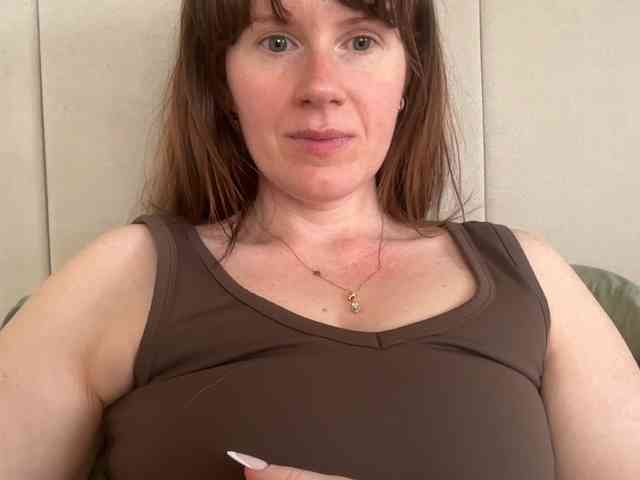REDHEADROSIE webcam