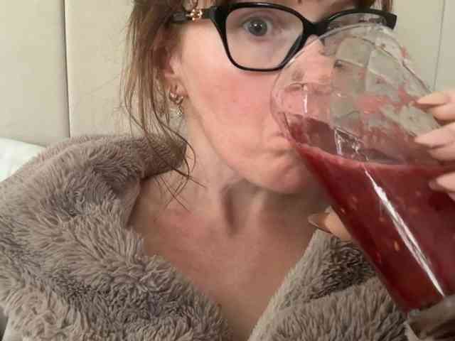 REDHEADROSIE