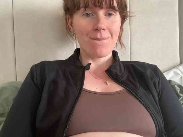 REDHEADROSIE webcam