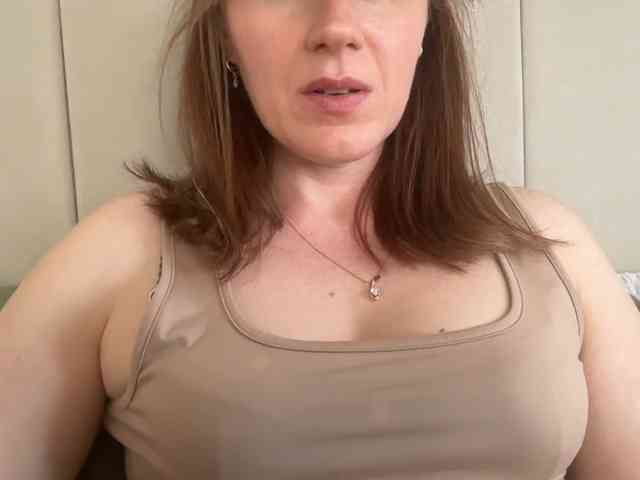 REDHEADROSIE webcam