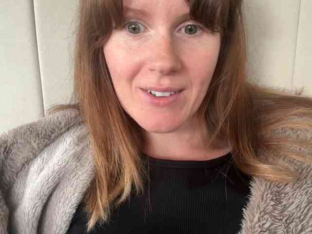 REDHEADROSIE webcam
