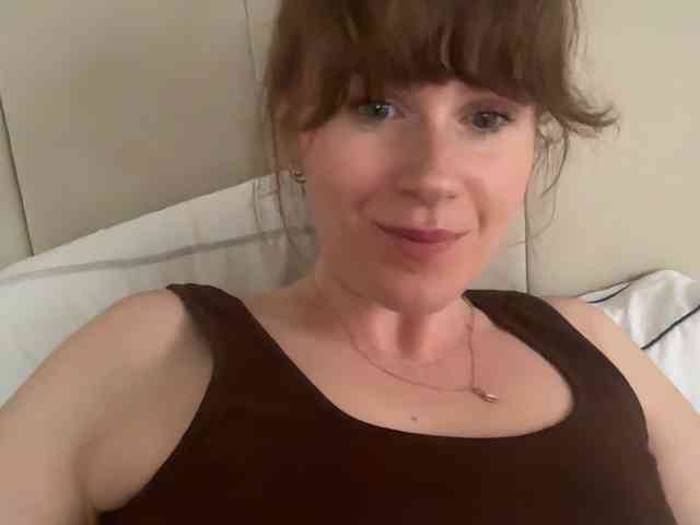 REDHEADROSIE webcam
