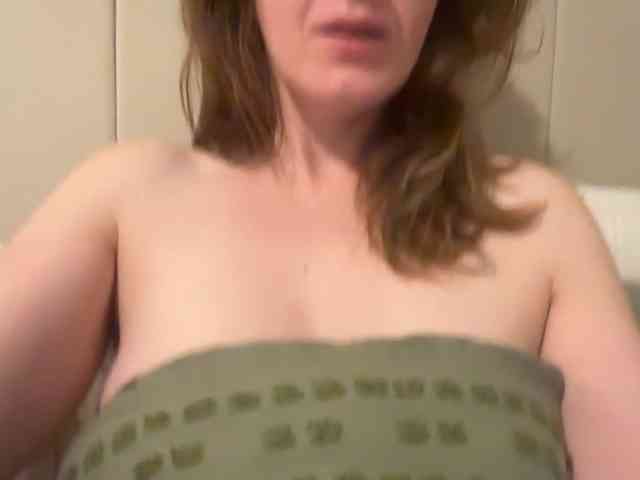 REDHEADROSIE webcam