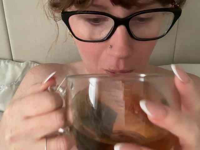 REDHEADROSIE webcam