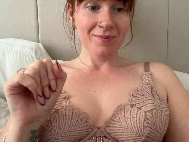 REDHEADROSIE