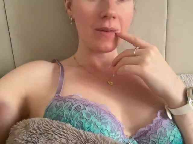 REDHEADROSIE