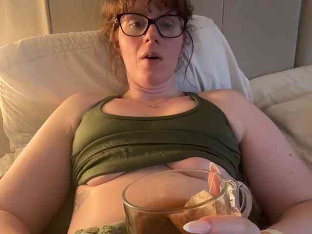 REDHEADROSIE webcam