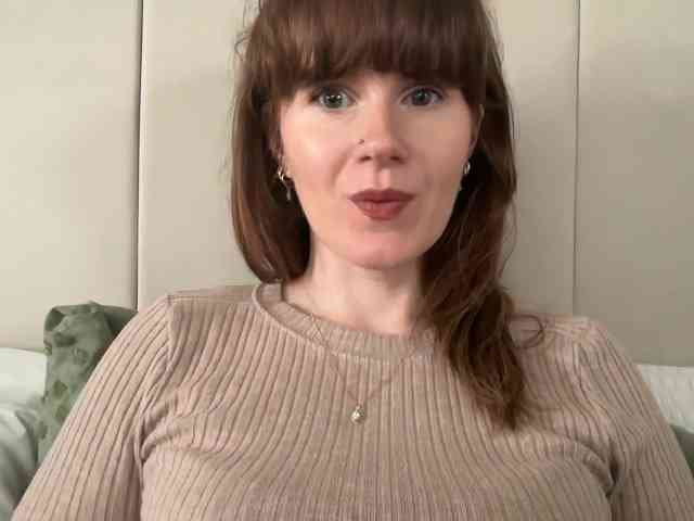 Modella: REDHEADROSIE