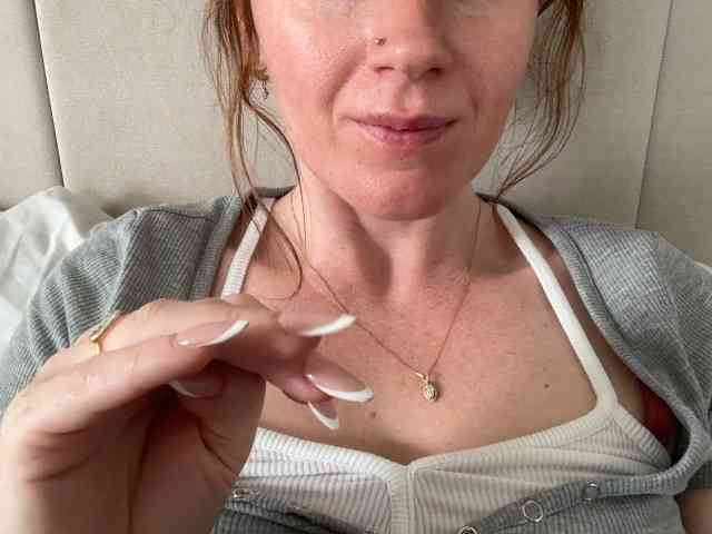 REDHEADROSIE webcam