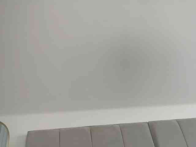 REDHEADROSIE webcam
