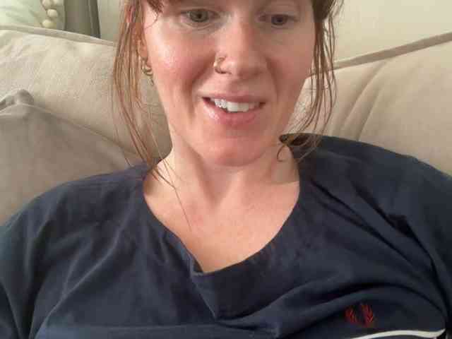 REDHEADROSIE webcam