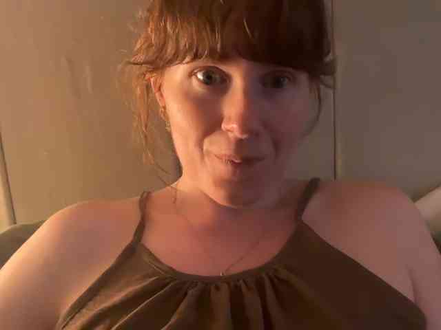 REDHEADROSIE webcam
