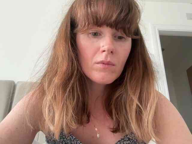 REDHEADROSIE webcam