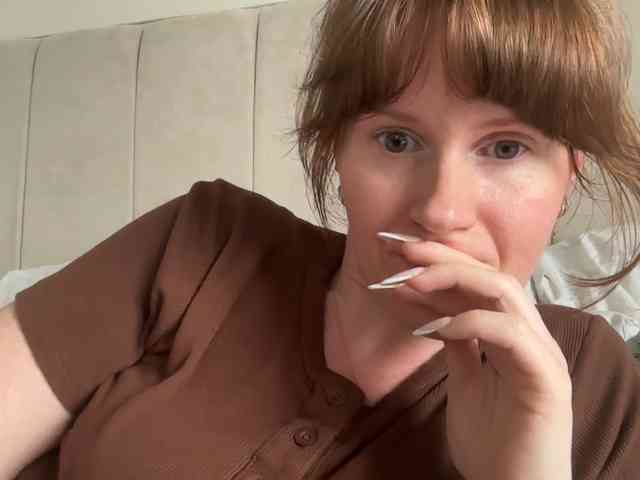 REDHEADROSIE webcam