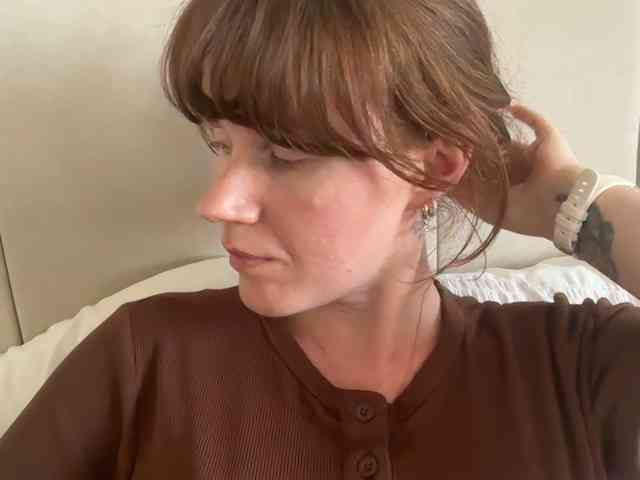 REDHEADROSIE webcam