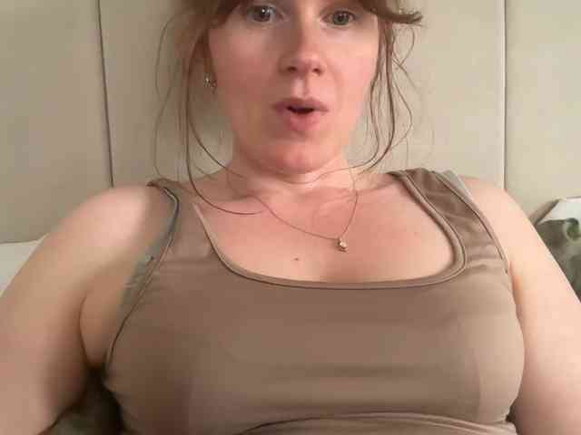 REDHEADROSIE webcam