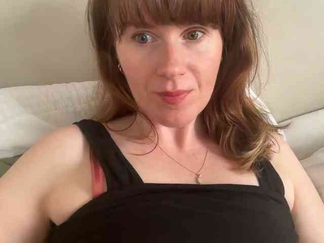 REDHEADROSIE webcam