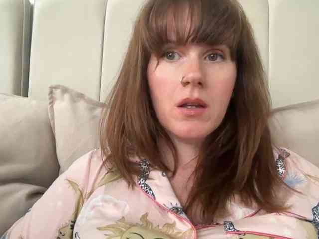 REDHEADROSIE webcam