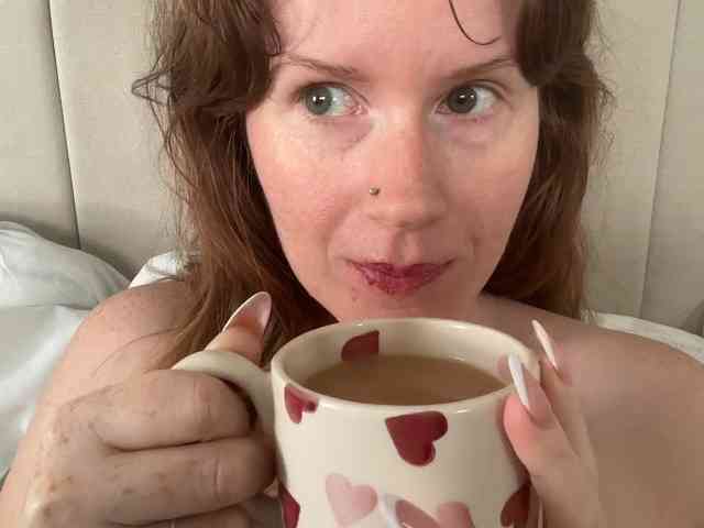 REDHEADROSIE webcam