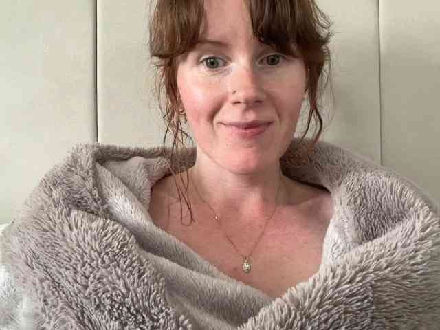 REDHEADROSIE webcam