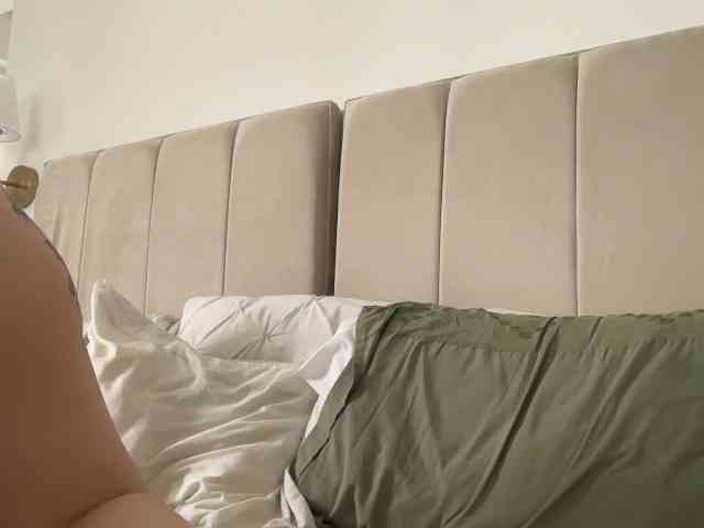REDHEADROSIE webcam
