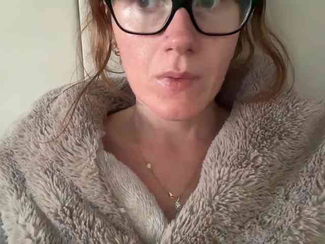 REDHEADROSIE