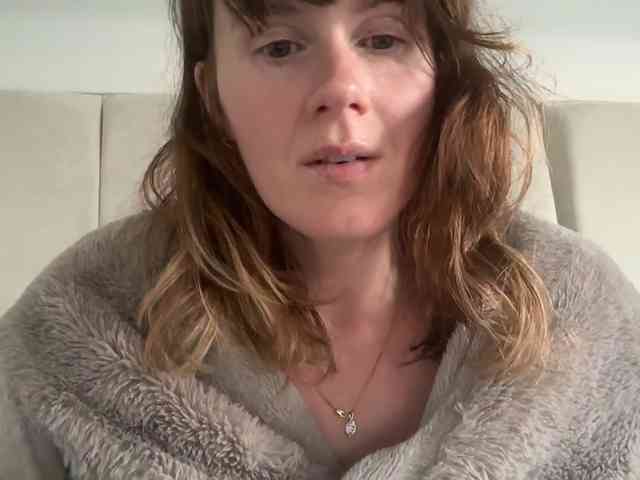 REDHEADROSIE webcam
