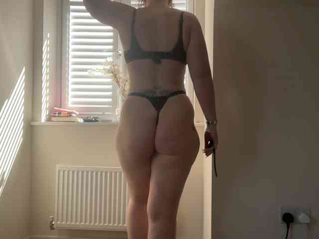 REDHEADROSIE Live Webcam on BongaCams