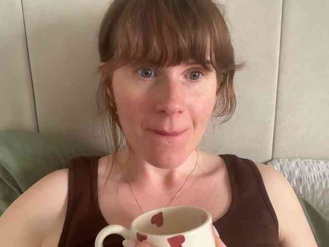 REDHEADROSIE webcam